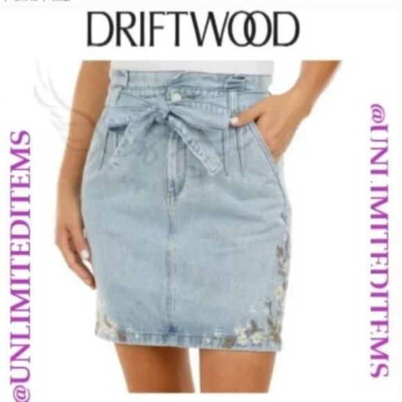 Driftwood Bambi Denim Floral Embroidered Skirt Tie Belt Light Wash 🆕⌚🏃🏻📦⚡🚚 - Picture 1 of 12